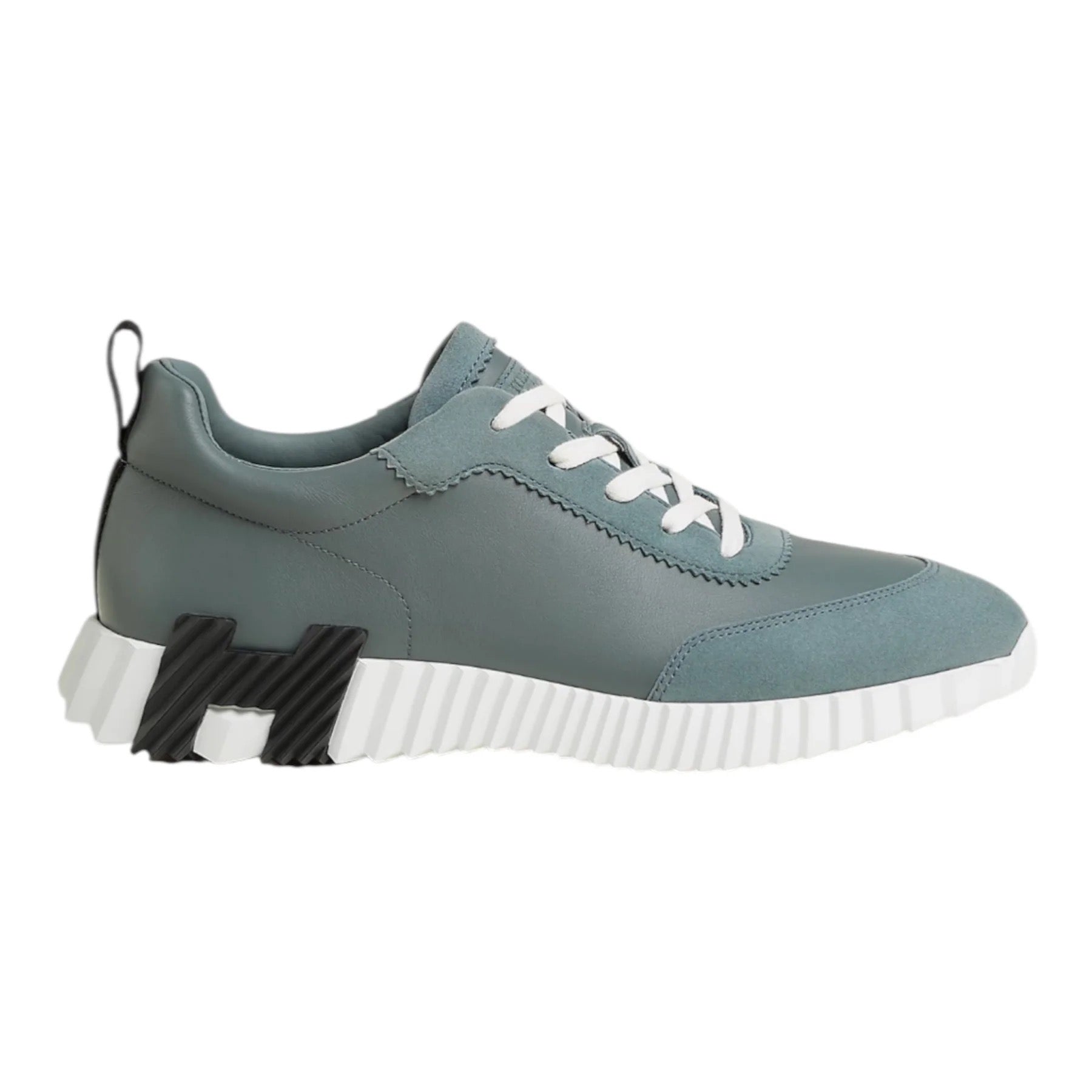 "Bouncing" Sneaker
