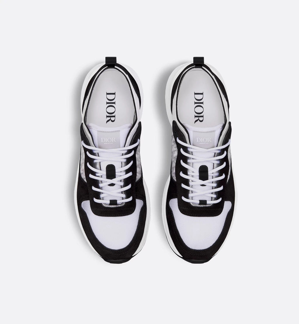 "B25" Sneaker