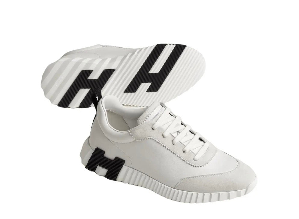"Bouncing" Sneaker