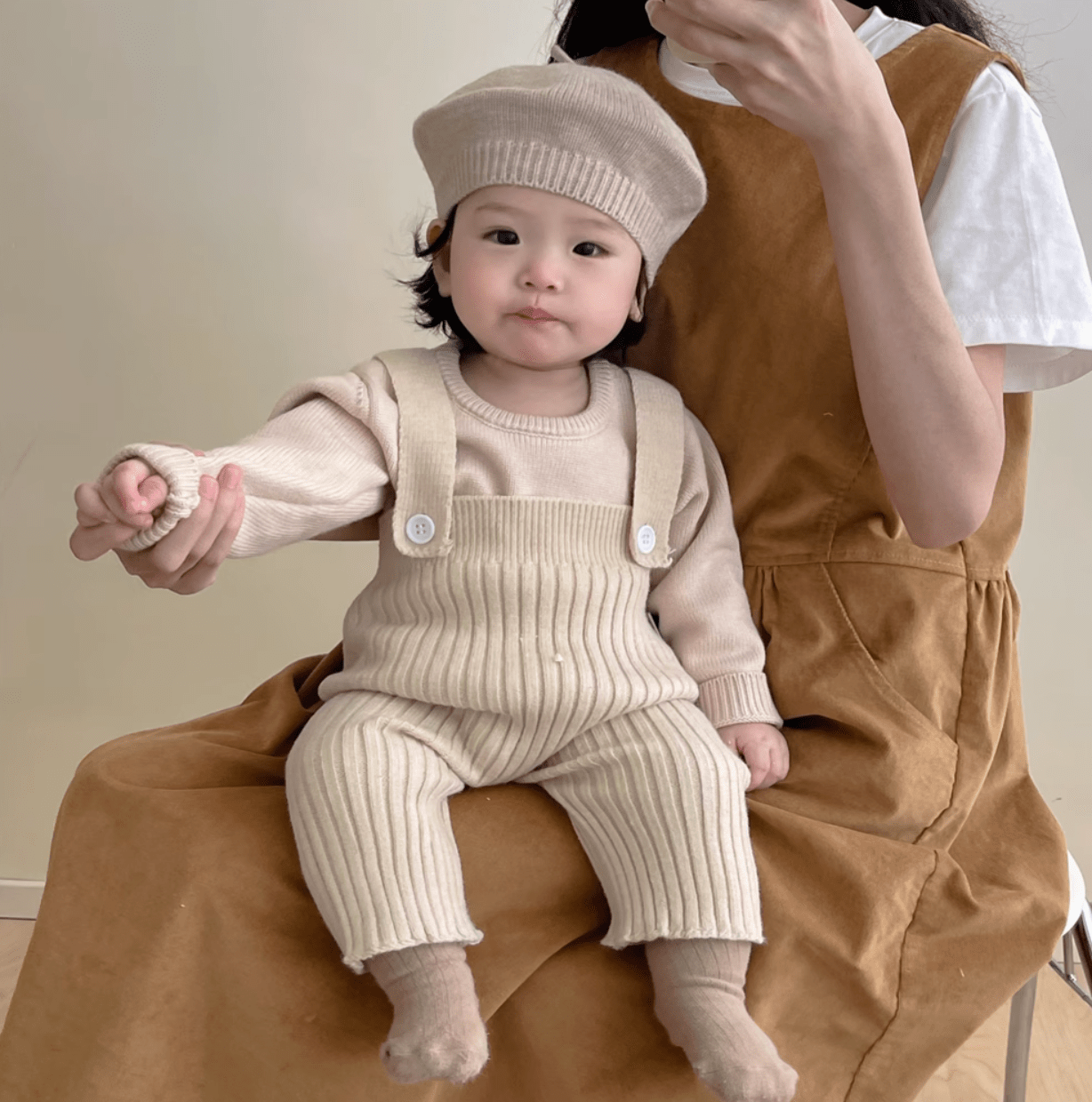 beige